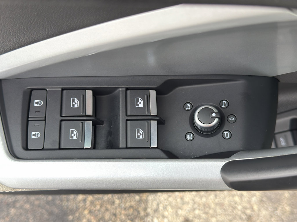 Used 2024 Audi Q3 2.0T Premium image 13