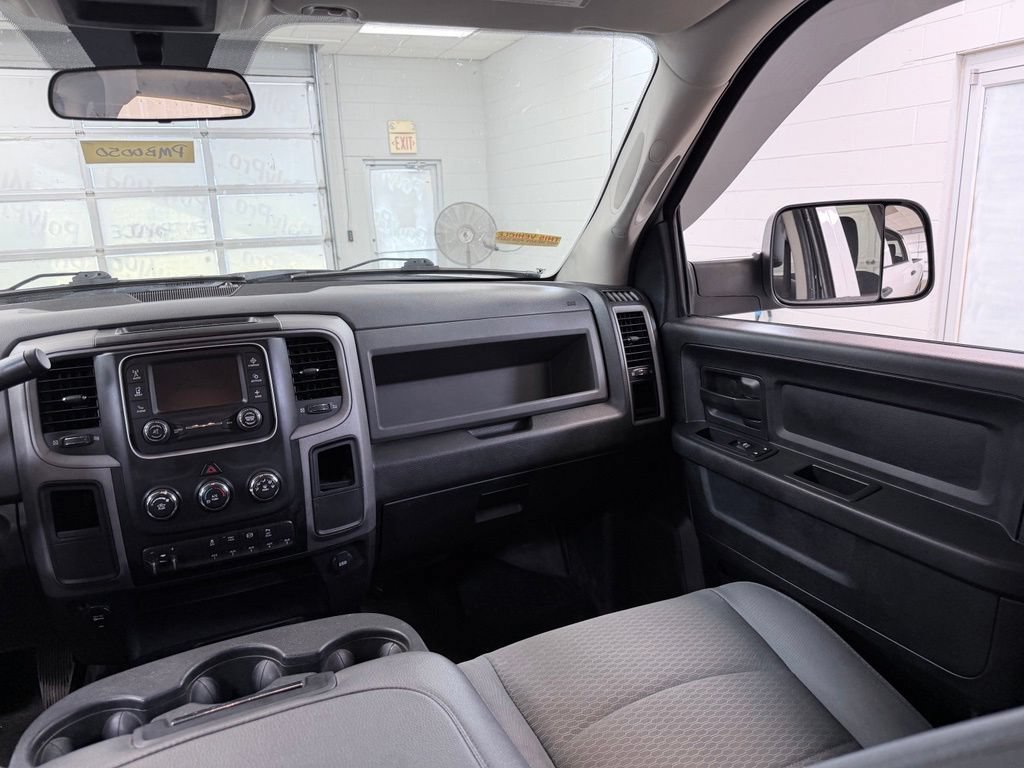 Used 2017 RAM 2500 Tradesman w/ Chrome Appearance Group AWD/4WD image 28
