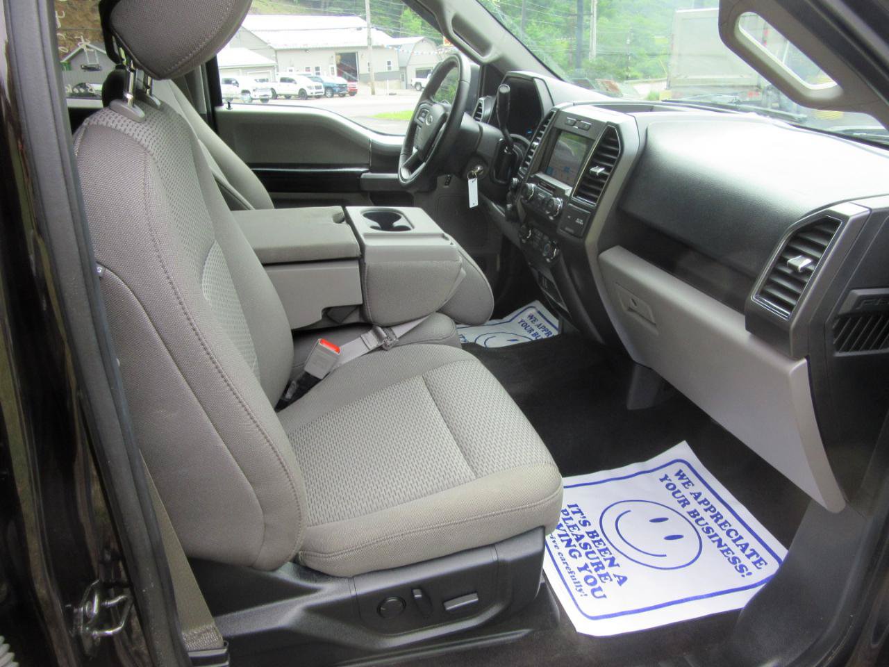 Used 2019 Ford F150 XLT w/ Equipment Group 302A Luxury AWD/4WD image 12