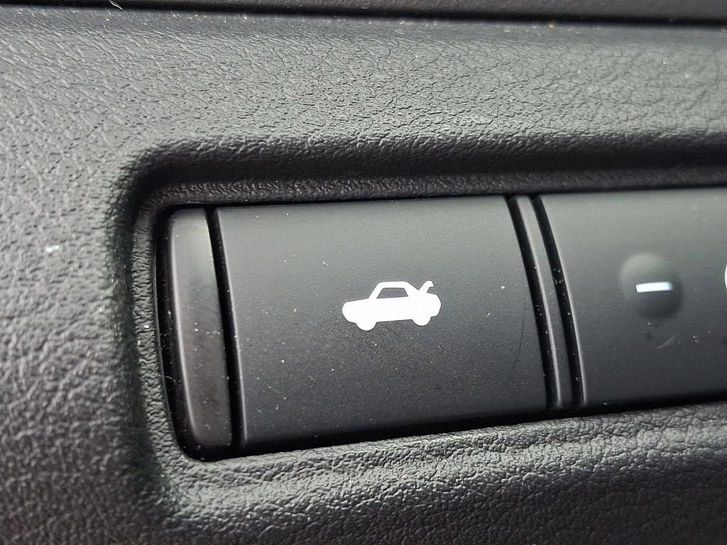 Certified 2023 Nissan Altima 2.5 SV FWD image 25