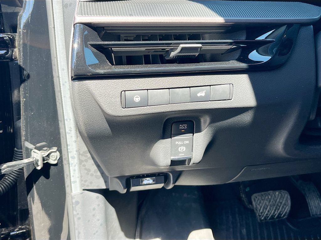Used 2025 Nissan Murano SV w/ Cargo Package AWD/4WD image 10