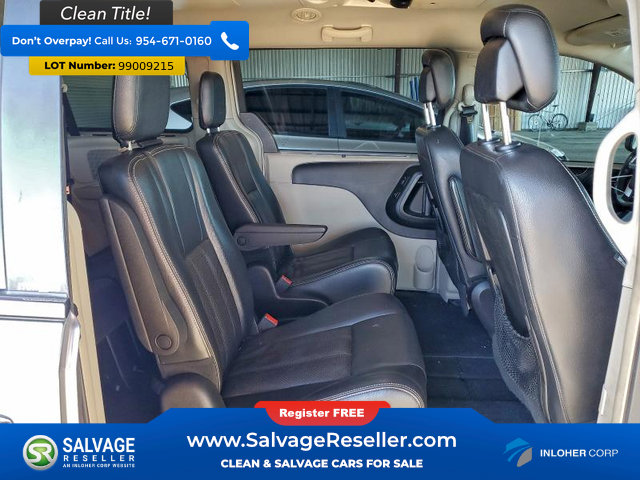 Used 2013 Chrysler Town & Country Touring-L w/ Premium Group image 15