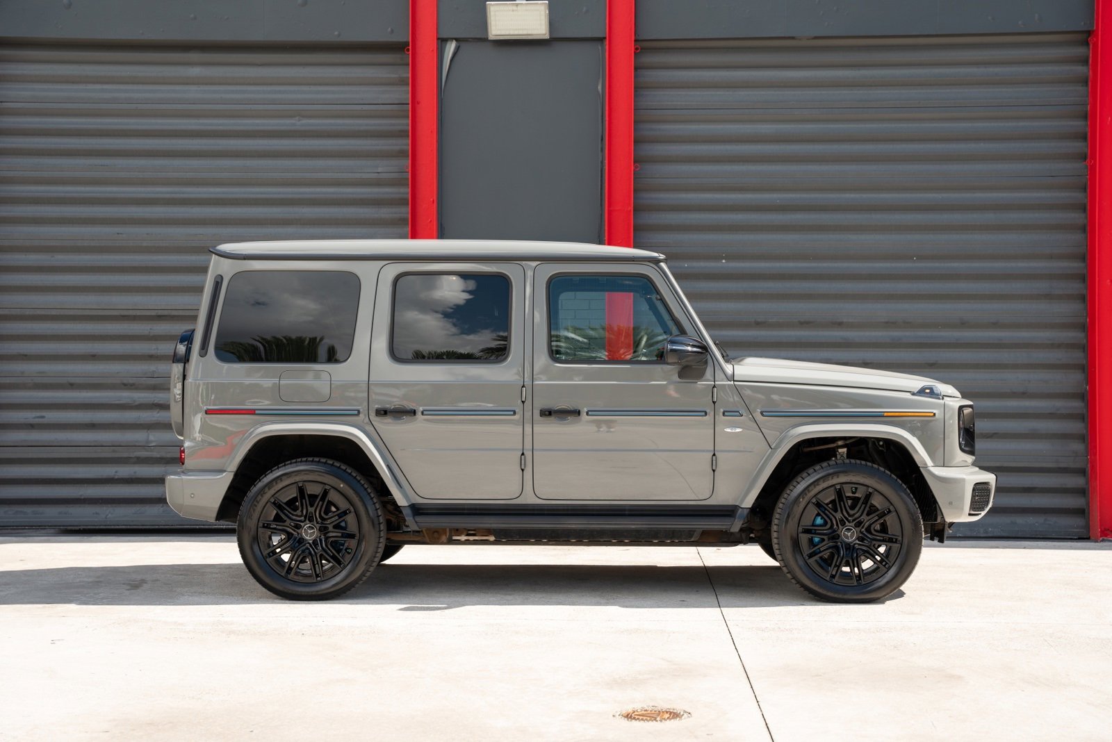 Used 2025 Mercedes-Benz G 580 w/ EQ Technology image 11