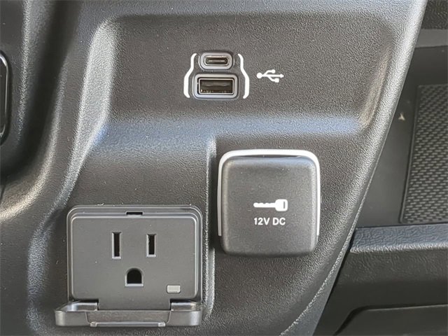 New 2026 RAM ProMaster 3500 w/ Quick Order Package 22G SLT image 24