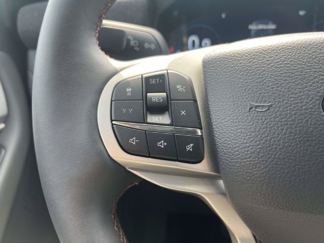 New 2026 Ford Explorer Active w/ Active Comfort Package AWD/4WD image 15