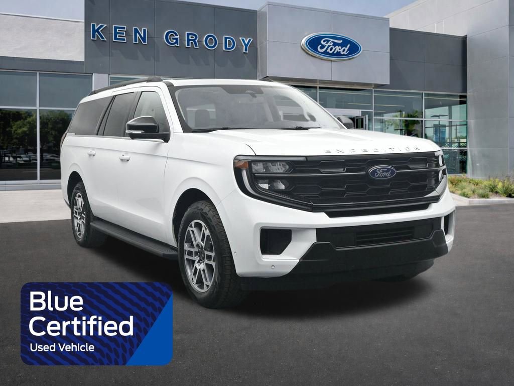 Used 2025 Ford Expedition Max Active AWD/4WD image 1