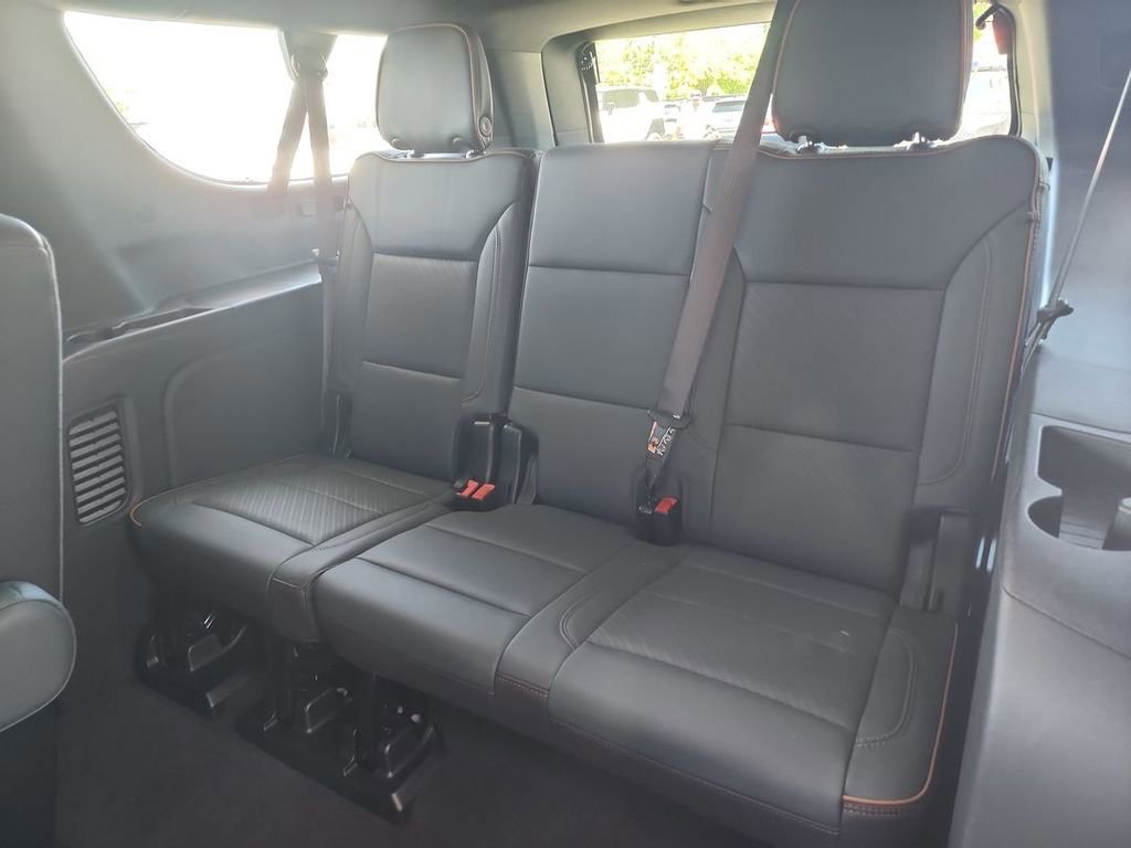 Certified 2025 GMC Yukon XL AT4 w/ AT4 Premium Plus Package image 38