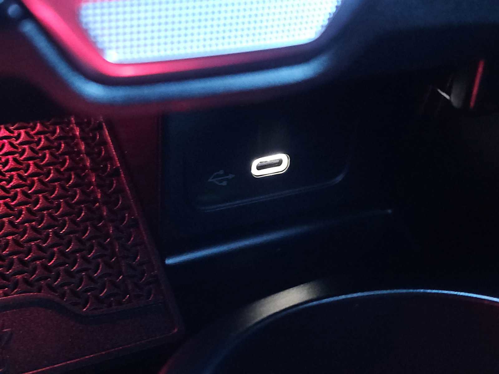 Used 2024 Mercedes-Benz C 300 4MATIC Sedan w/ Exclusive Trim Package image 18