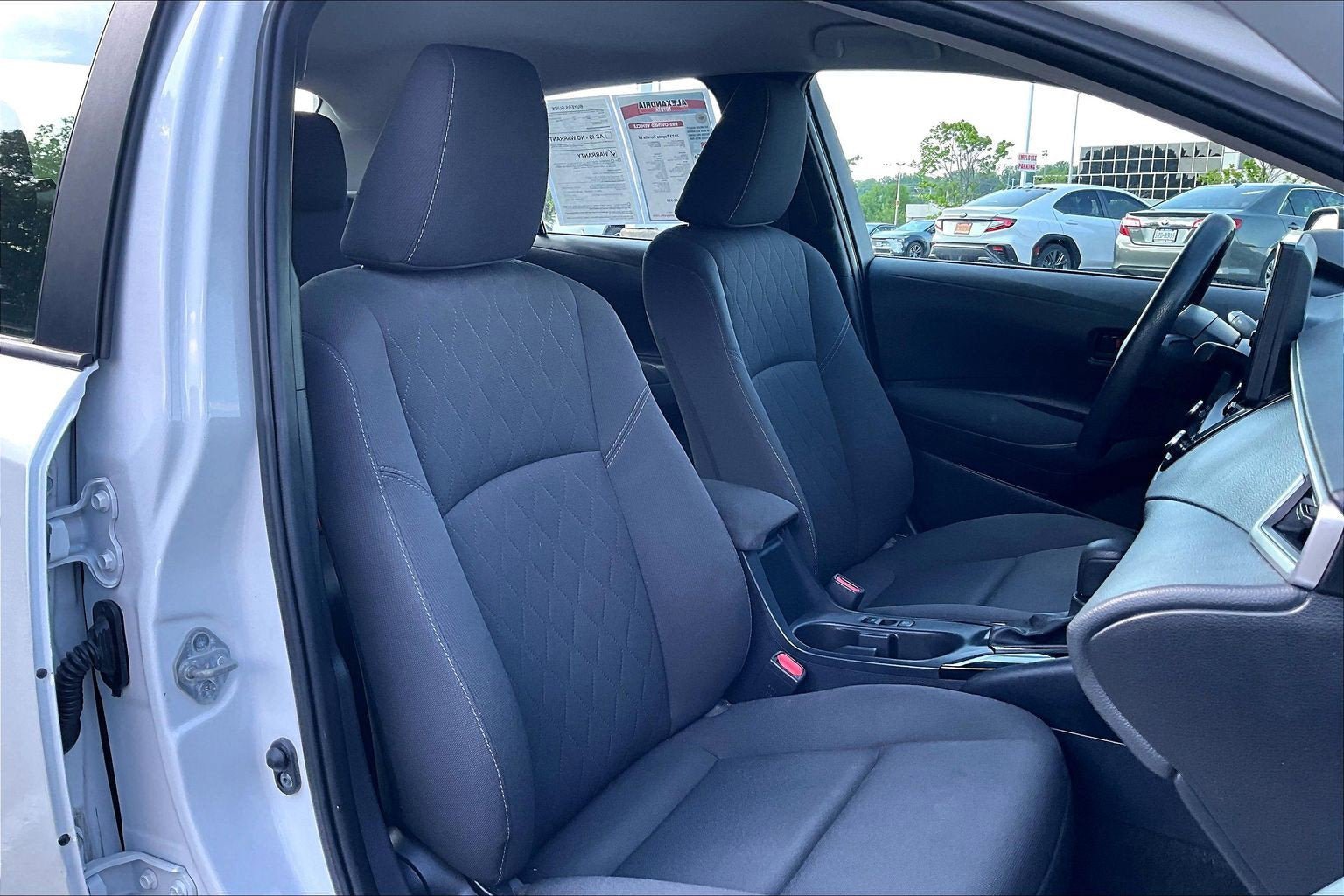 Used 2023 Toyota Corolla LE FWD image 7
