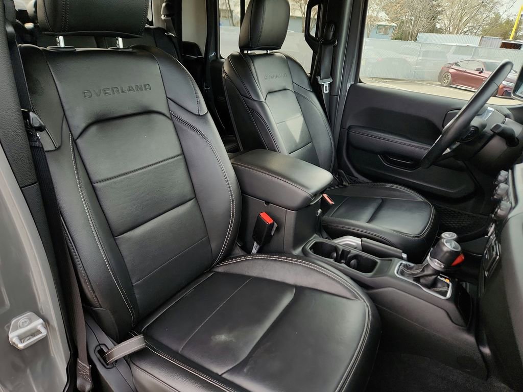 Used 2021 Jeep Gladiator Overland w/ Uconnect 4C Nav & Sound Group AWD/4WD image 24