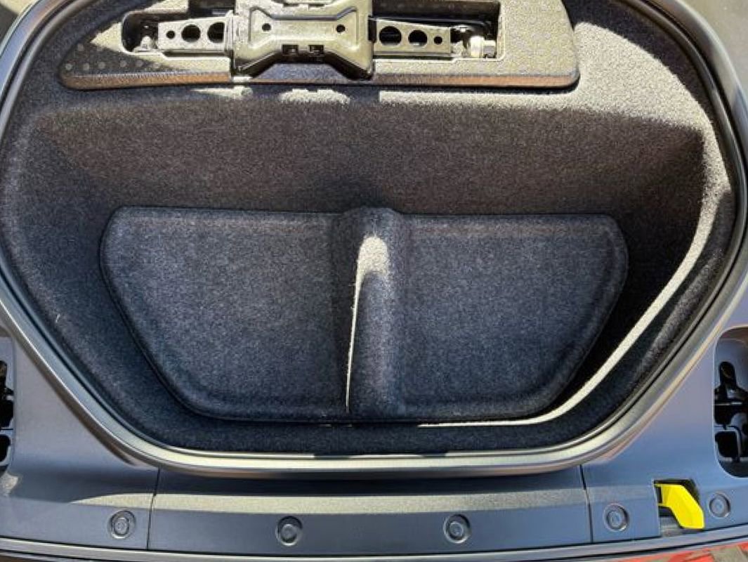 Used 2021 Polestar Polestar 2 image 32