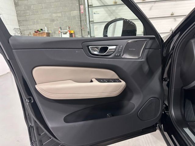 New 2026 Volvo XC60 B5 Plus w/ Protection Package Premier AWD/4WD image 11