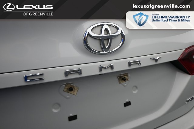 Used 2023 Toyota Camry SE w/ Convenience Package FWD image 11