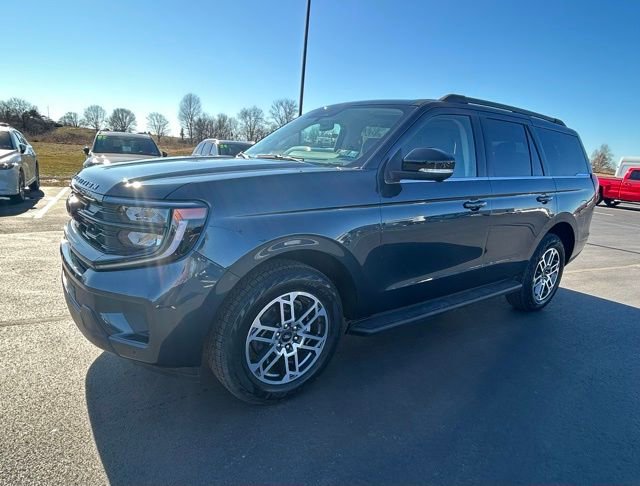 New 2026 Ford Expedition Active image 3