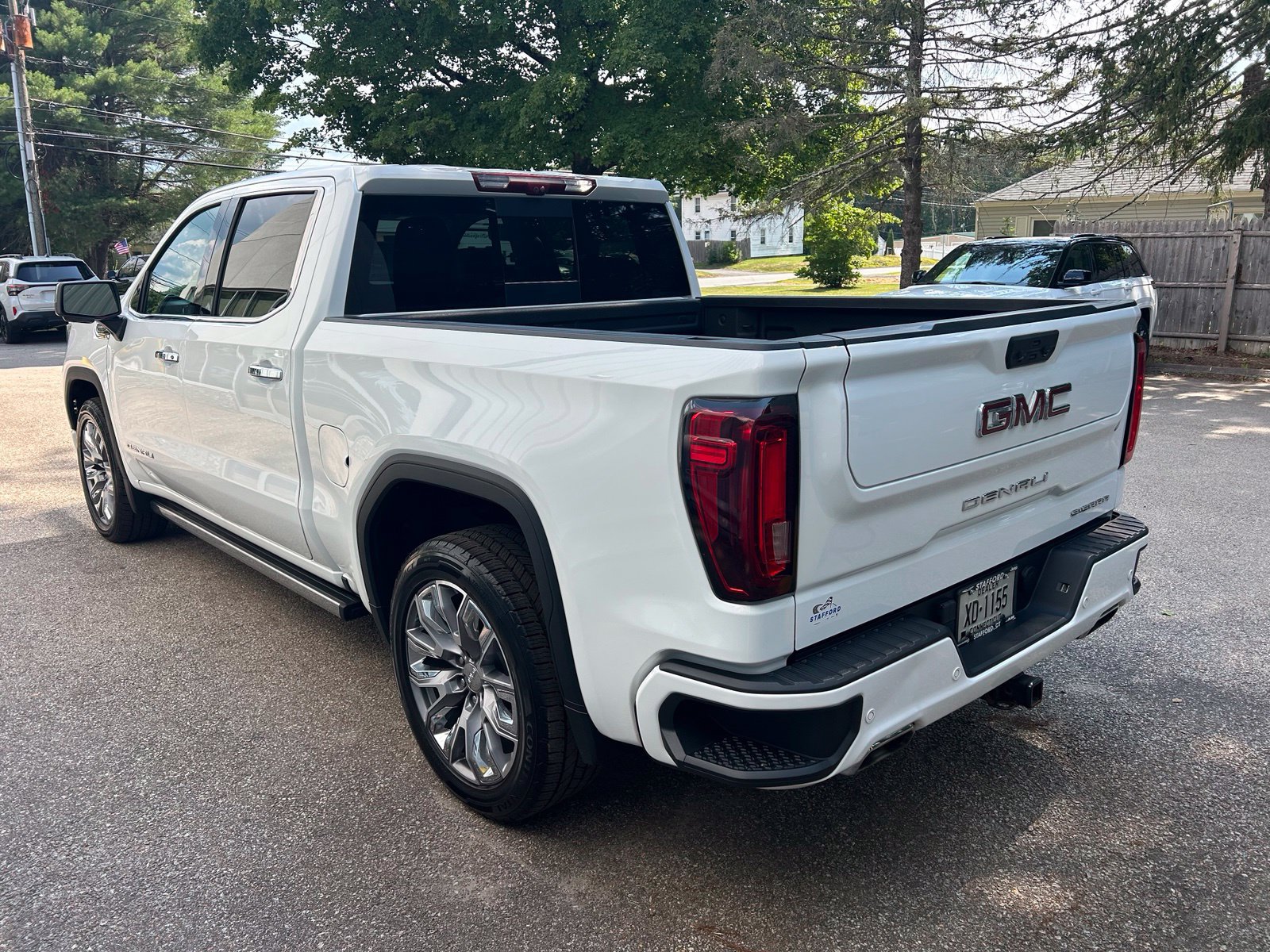 Used 2023 GMC Sierra 1500 Denali w/ Denali Reserve Package AWD/4WD image 8