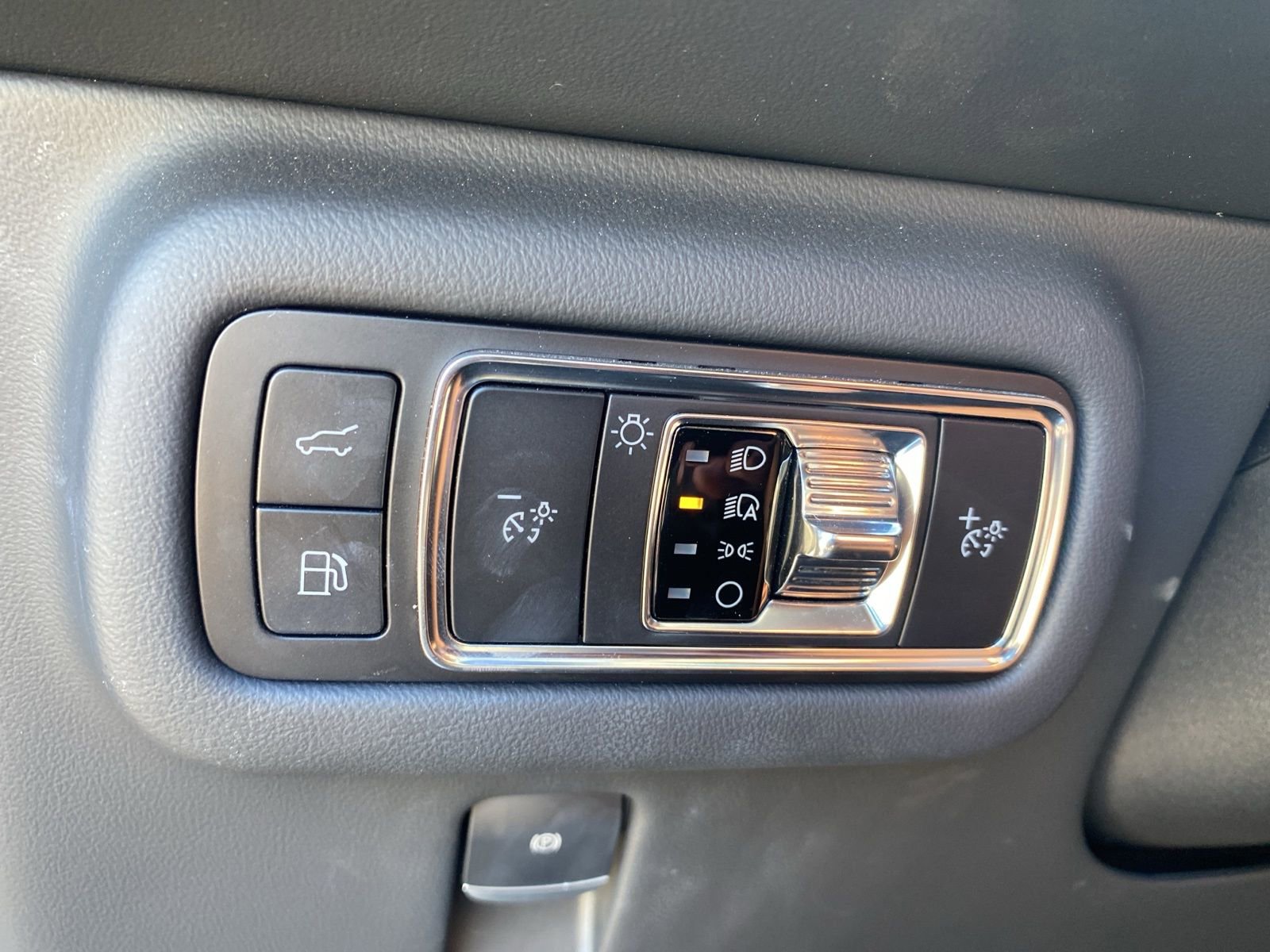 Certified 2024 Lincoln Nautilus Reserve w/ Equipment Group 203A AWD/4WD image 12