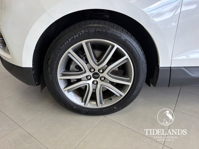 Certified 2023 Ford Edge Titanium AWD/4WD image 32