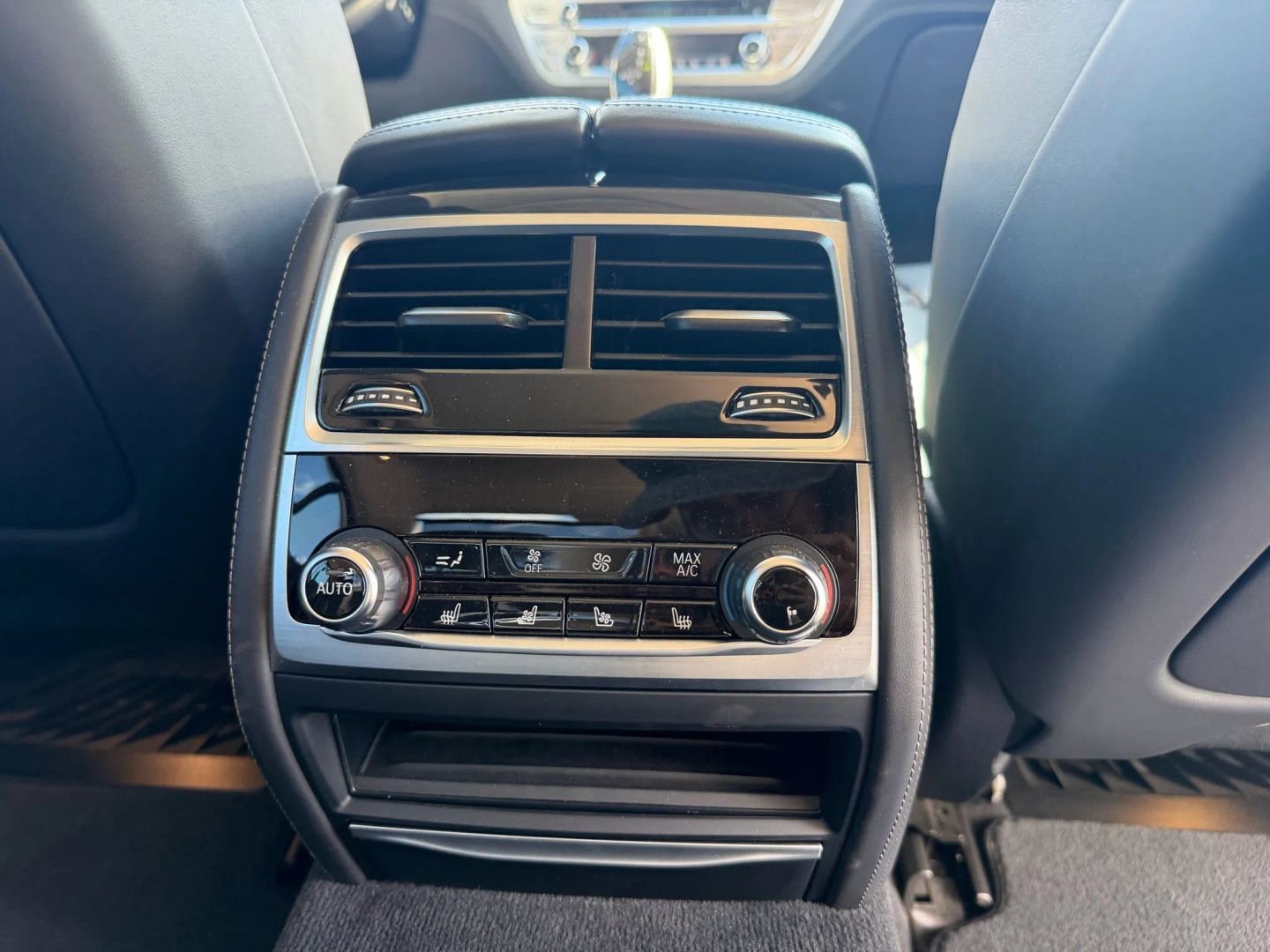 Used 2016 BMW 750i RWD image 20