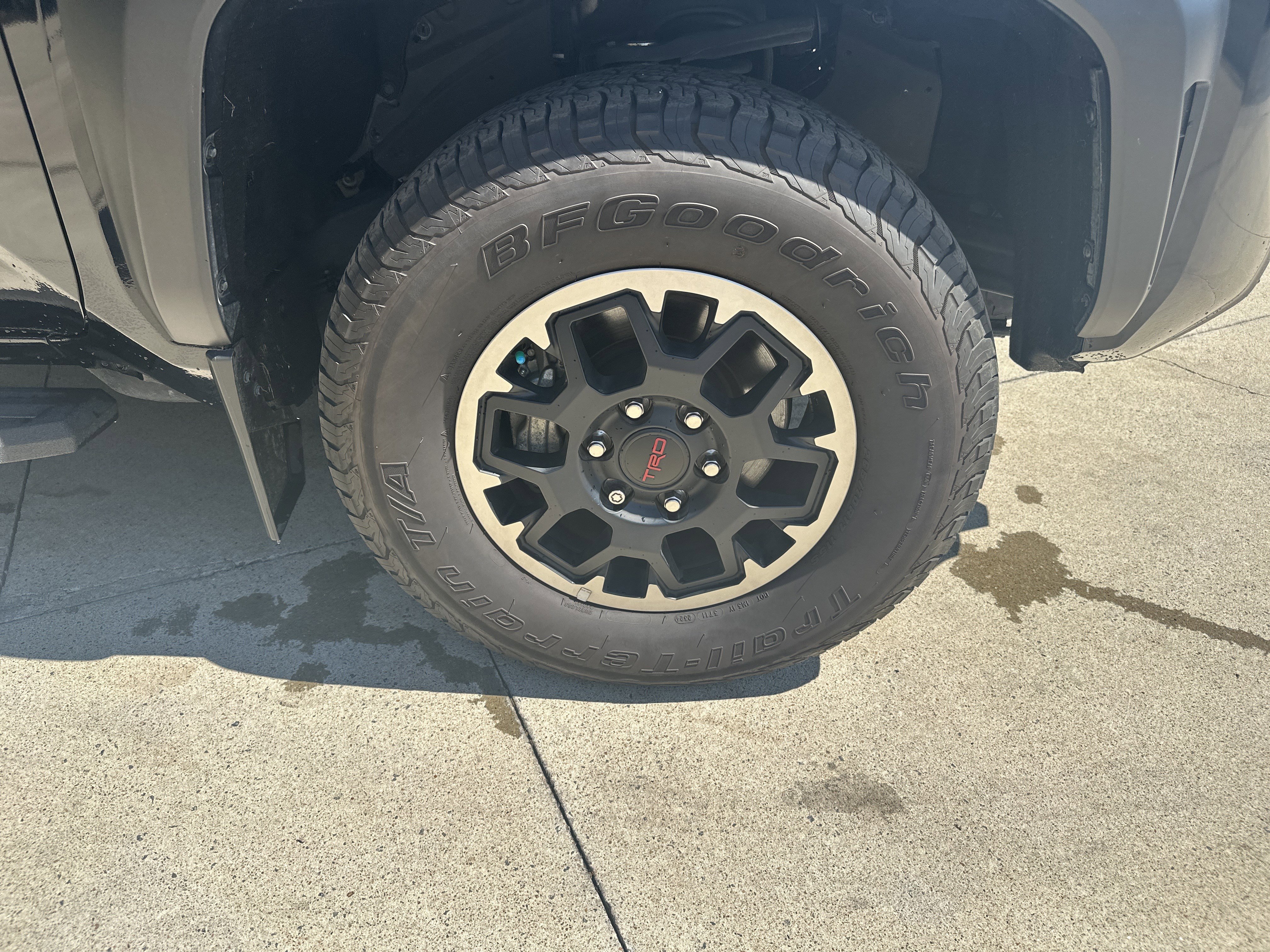 Used 2024 Toyota Tacoma TRD Off-Road AWD/4WD image 35