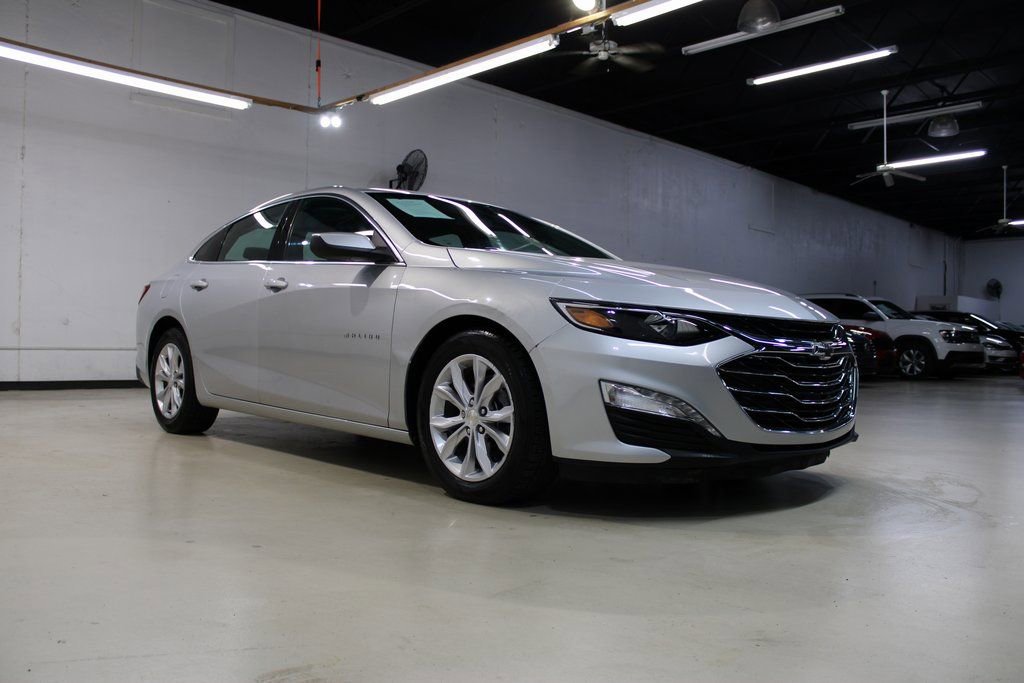 Used 2019 Chevrolet Malibu LT image 3