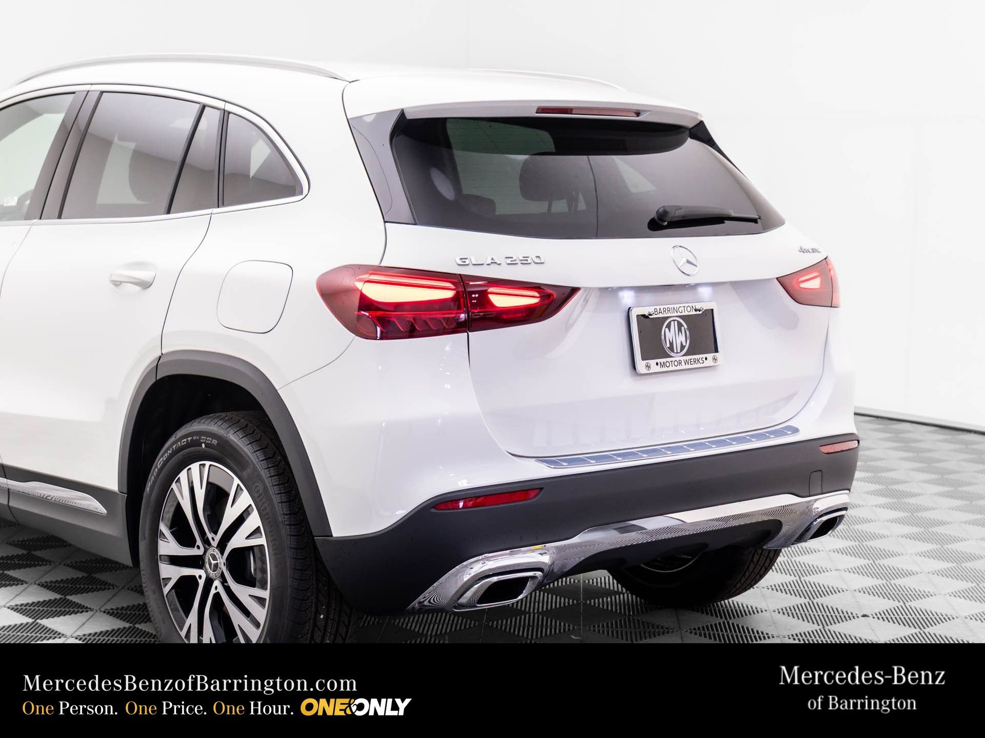 New 2025 Mercedes-Benz GLA 250 4MATIC image 34