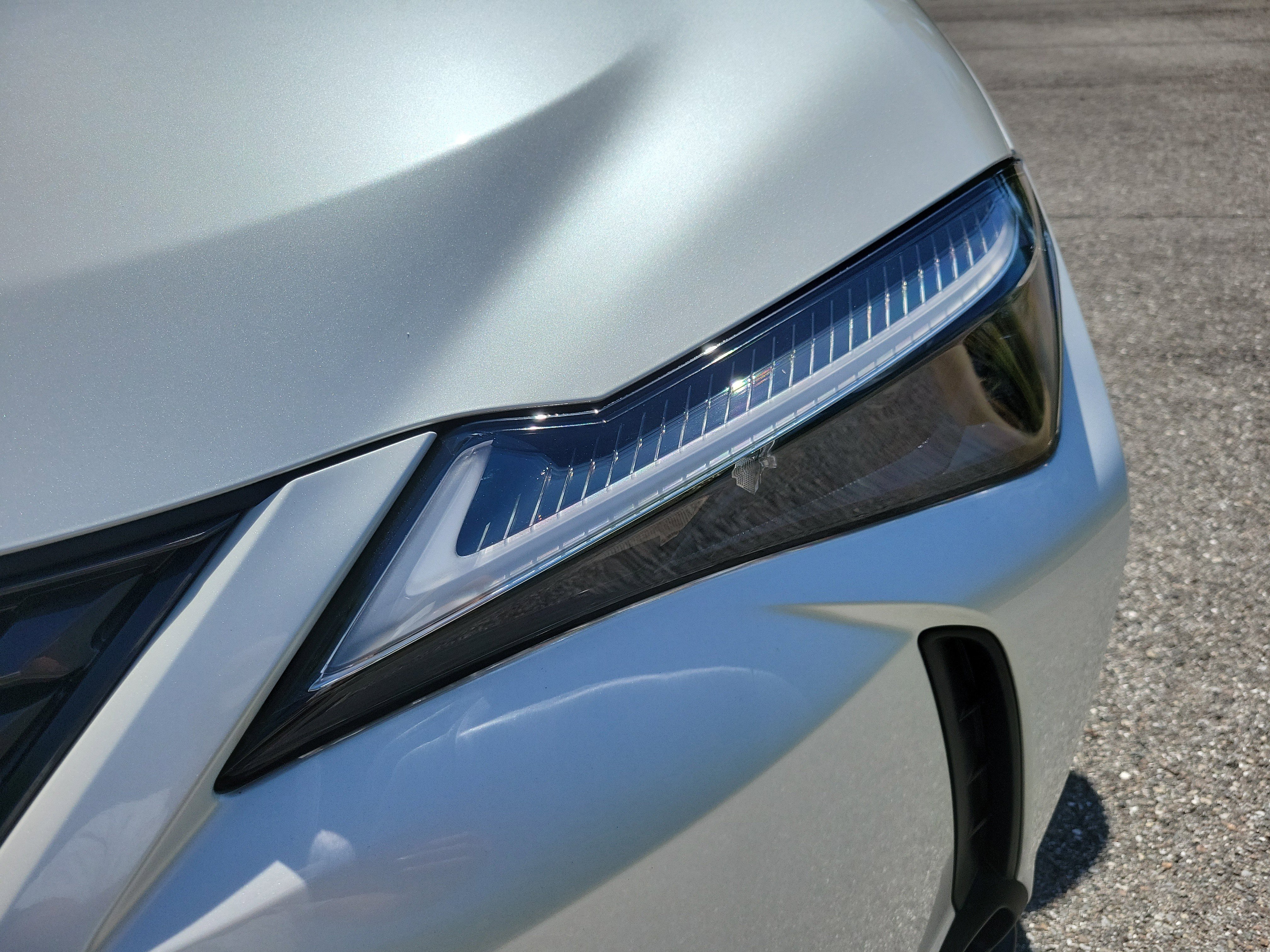 Used 2025 Lexus UX 300h FWD w/ Cold Area Package image 9