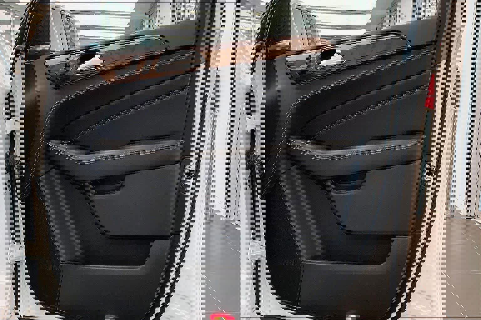 Used 2015 Mercedes-Benz ML 400 4MATIC image 22