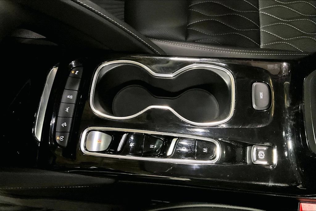 Used 2022 Buick Envision Avenir w/ Premium Seat Package image 29