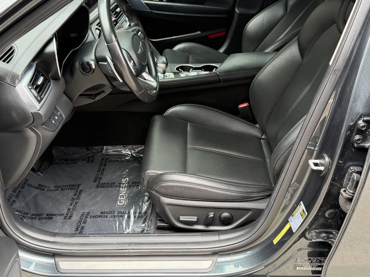 Used 2023 Genesis G70 2.0T image 14