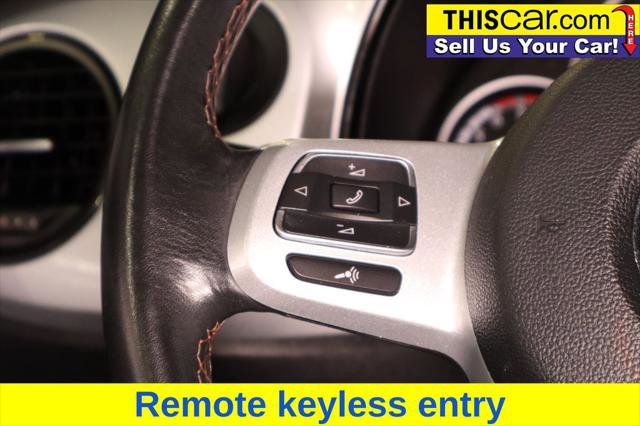 Used 2015 Volkswagen Beetle 1.8T Classic FWD image 16