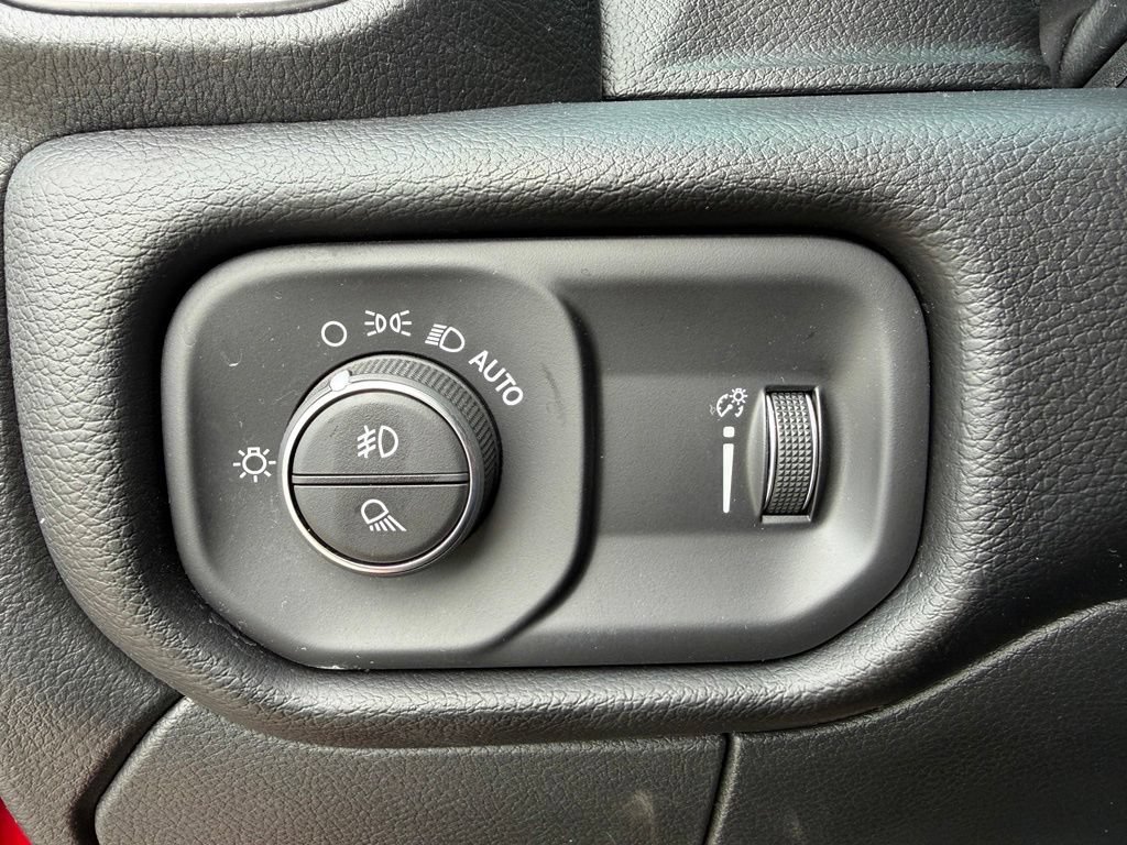 Used 2026 RAM 2500 Big Horn AWD/4WD image 12