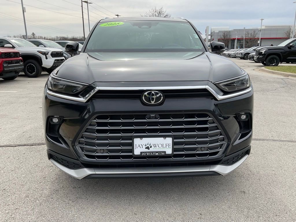 Certified 2025 Toyota Grand Highlander AWD Hybrid image 2