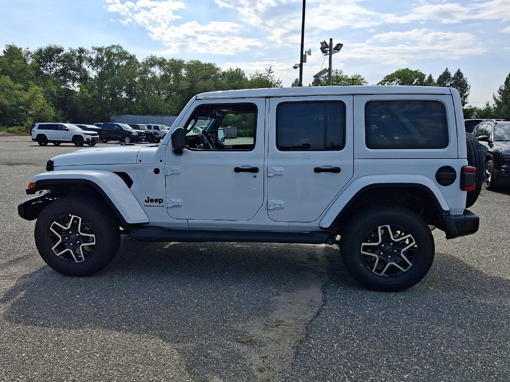 New 2027 Jeep Wrangler Unlimited Sahara AWD/4WD image 5