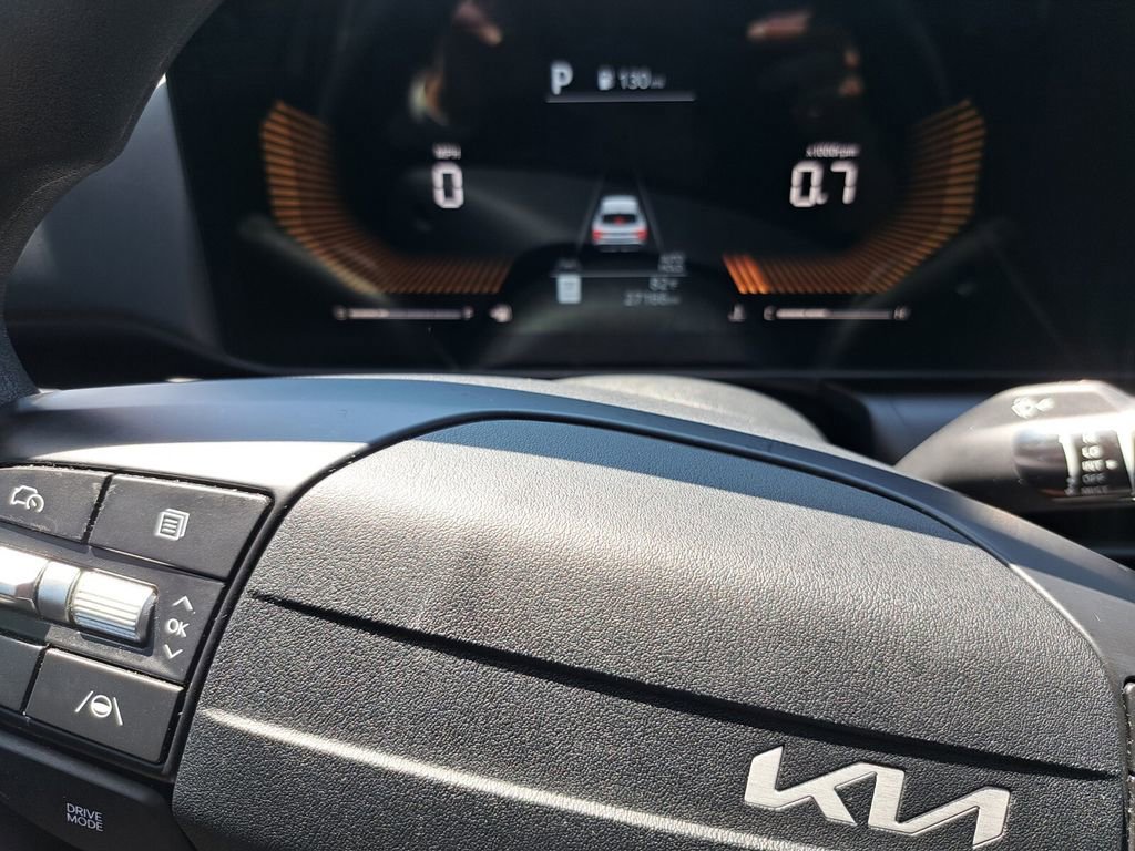 Used 2025 Kia K4 FWD image 12