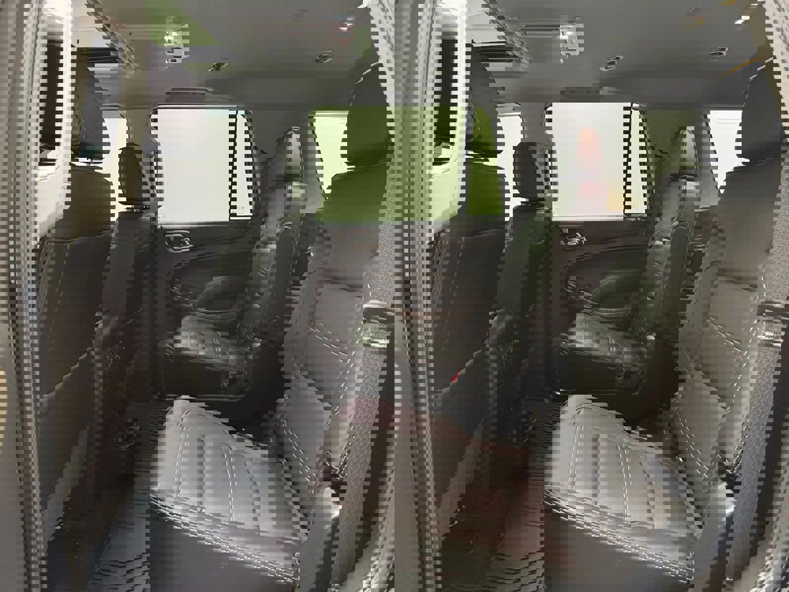 Used 2018 GMC Yukon Denali w/ Denali Ultimate Package image 14