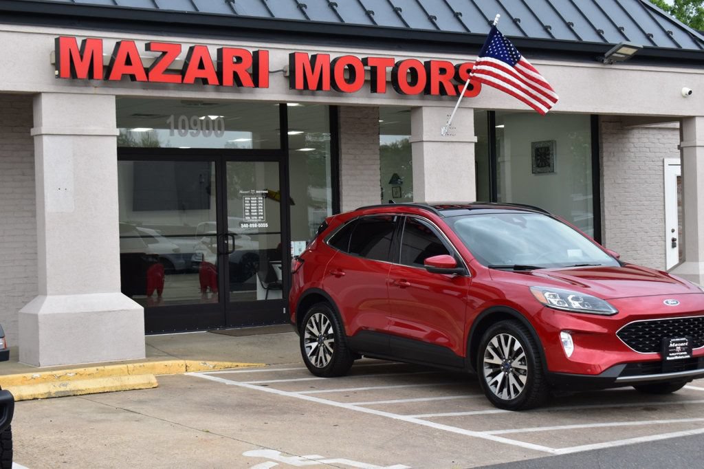 Used 2020 Ford Escape Titanium AWD/4WD image 8