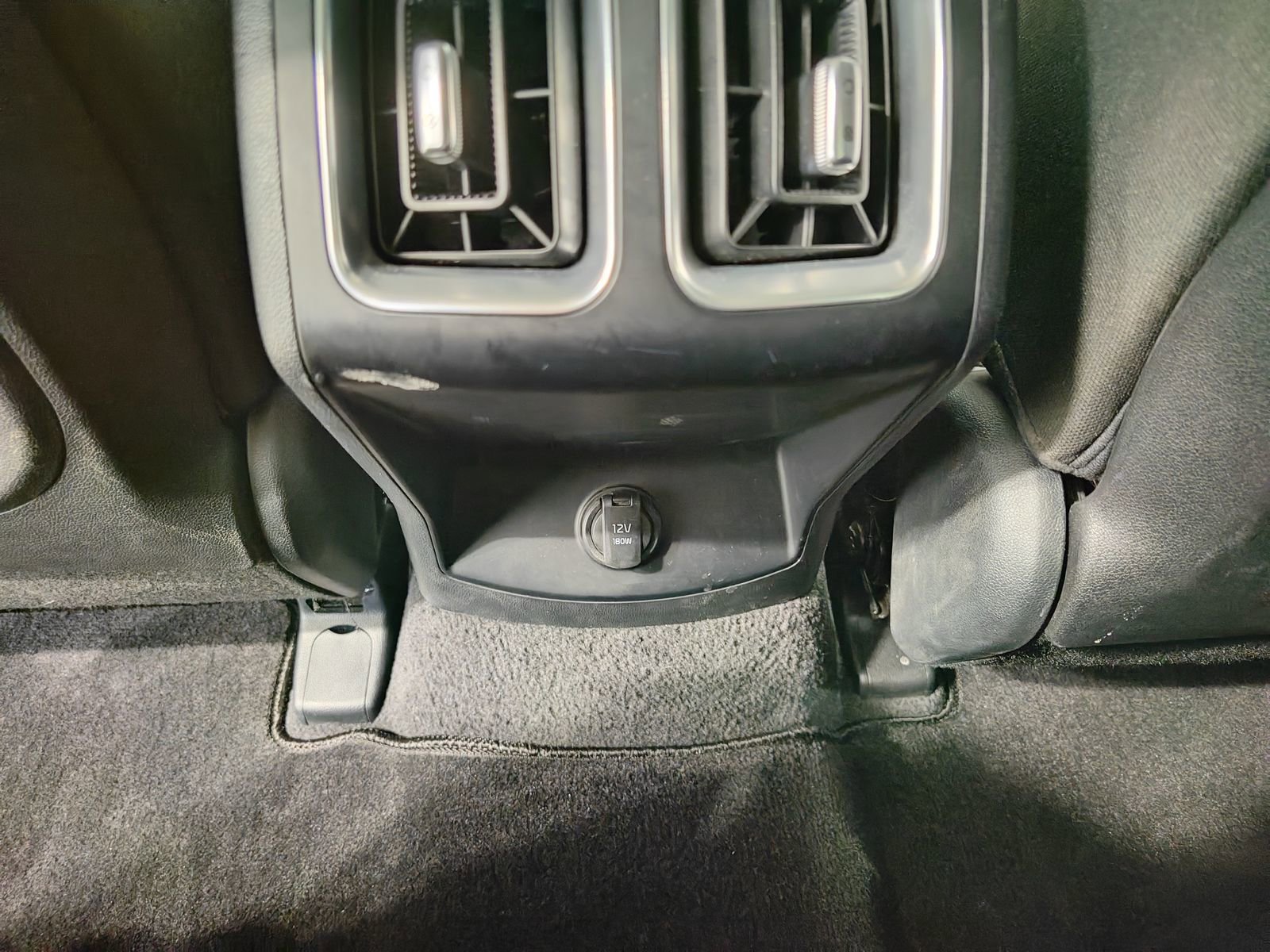 Used 2025 Kia Sorento LX image 36