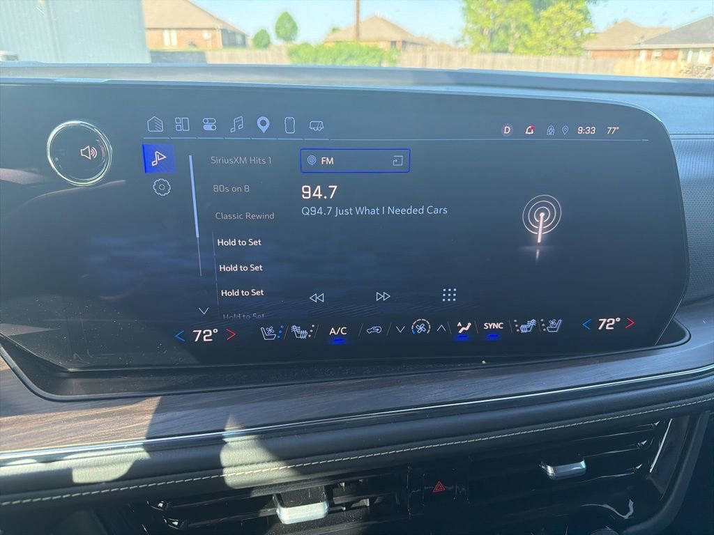 Used 2025 Chevrolet Tahoe Premier AWD/4WD image 2