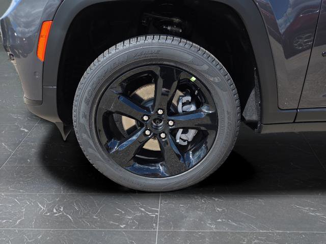 New 2025 Jeep Grand Cherokee L Limited w/ Luxury Tech Group II image 45