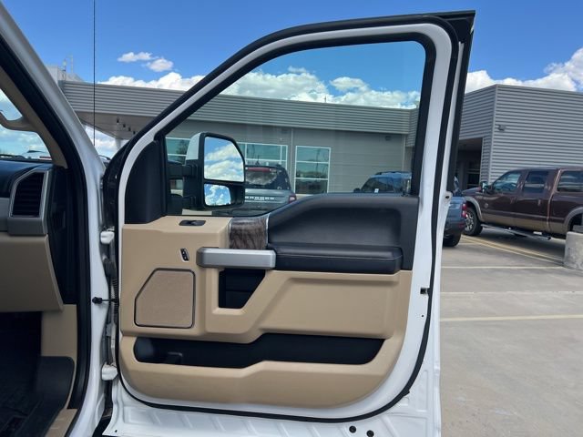 Used 2019 Ford F250 Lariat w/ Lariat Value Package AWD/4WD image 23