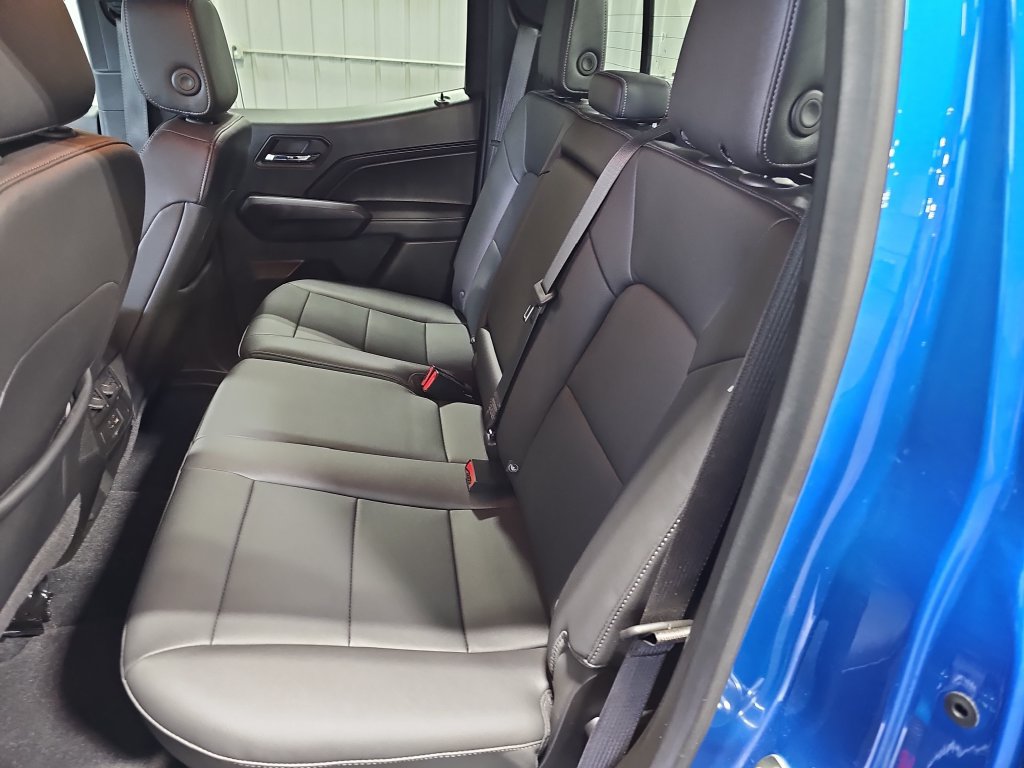 Used 2024 GMC Canyon Elevation w/ Convenience Package AWD/4WD image 13