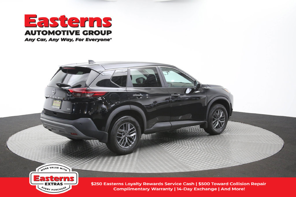 Used 2023 Nissan Rogue S AWD/4WD image 44