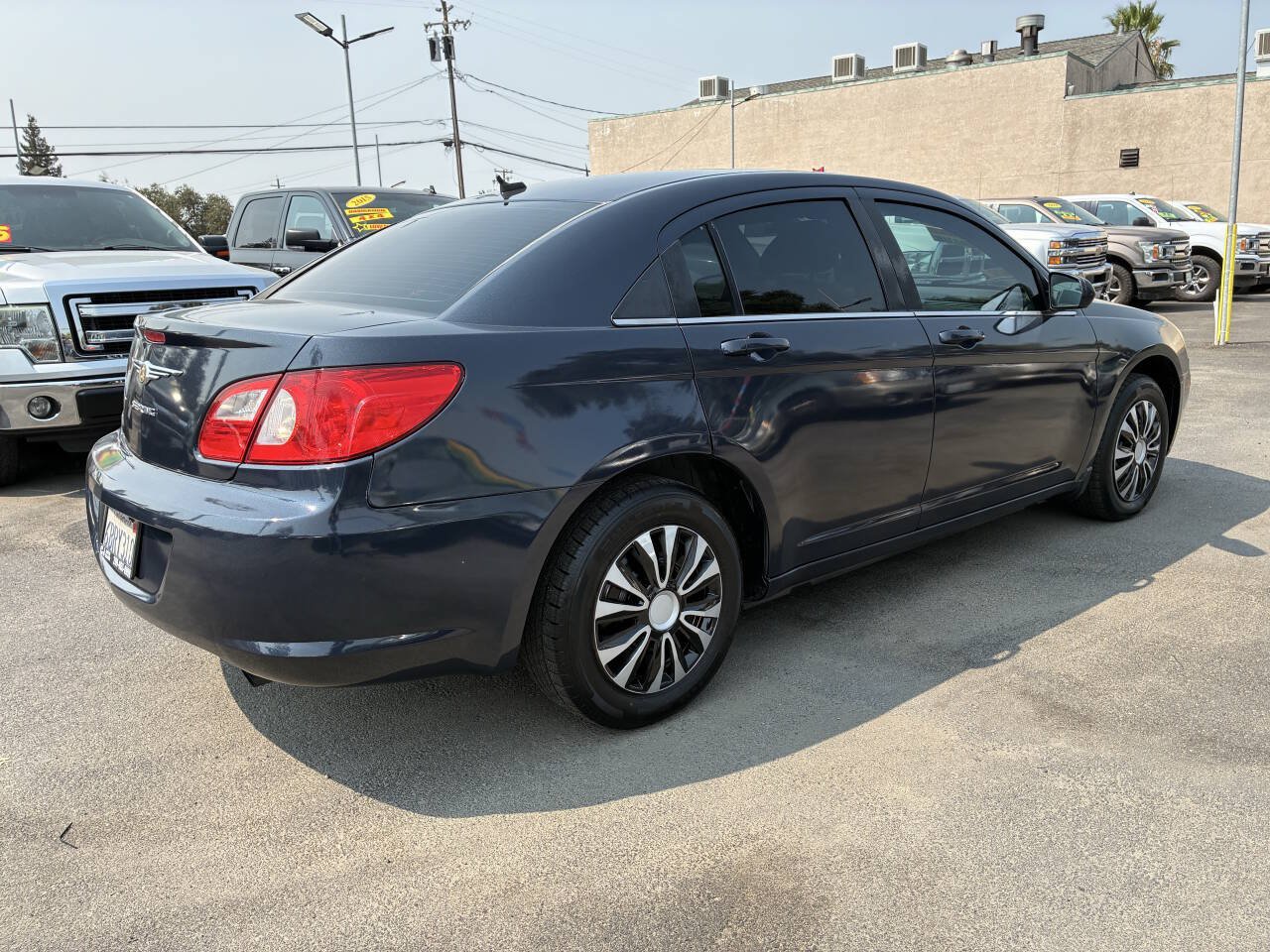 Used 2008 Chrysler Sebring LX FWD image 2