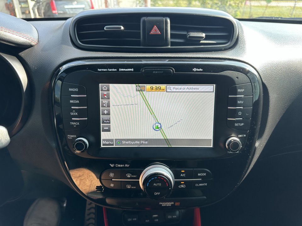 Used 2019 Kia Soul + image 10