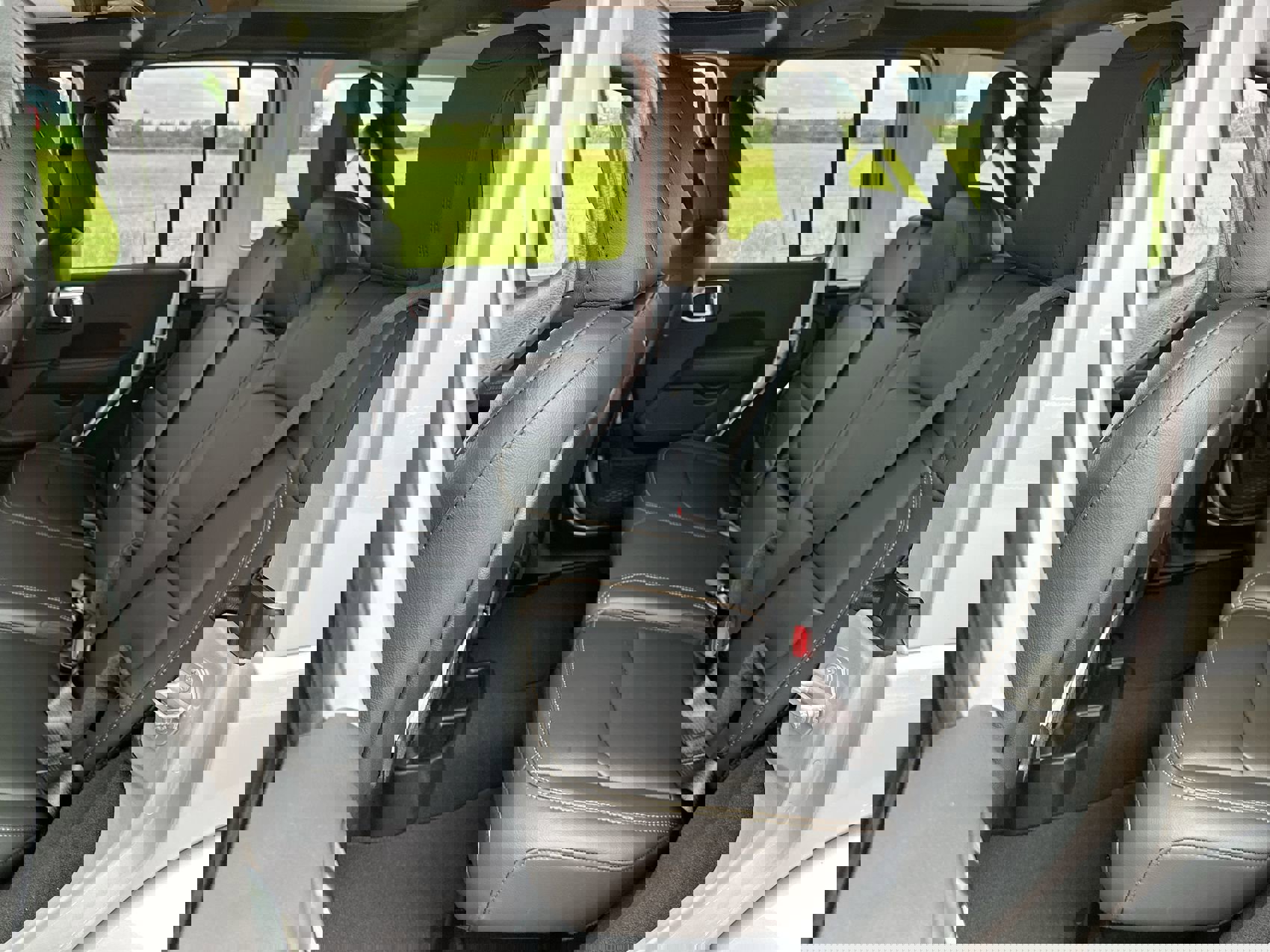 Used 2024 Jeep Wrangler Sahara w/ Technology Group image 22