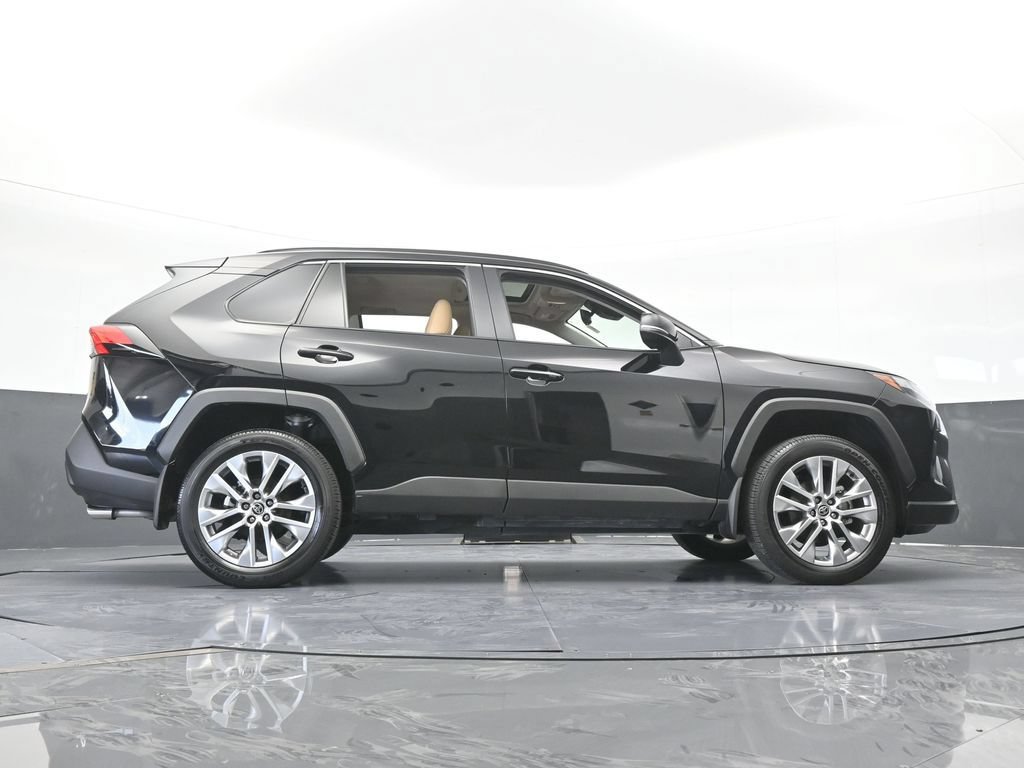 Used 2025 Toyota RAV4 XLE Premium FWD image 64