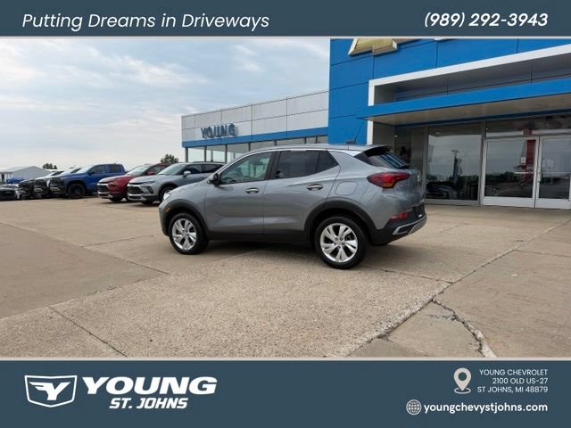 Used 2024 Buick Encore GX Preferred w/ Comfort Package AWD/4WD image 3