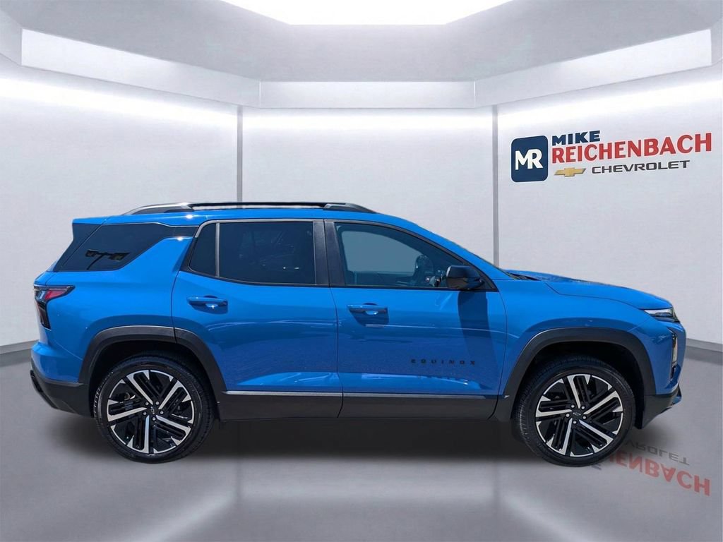 Used 2026 Chevrolet Equinox RS w/ Convenience Package III FWD image 3