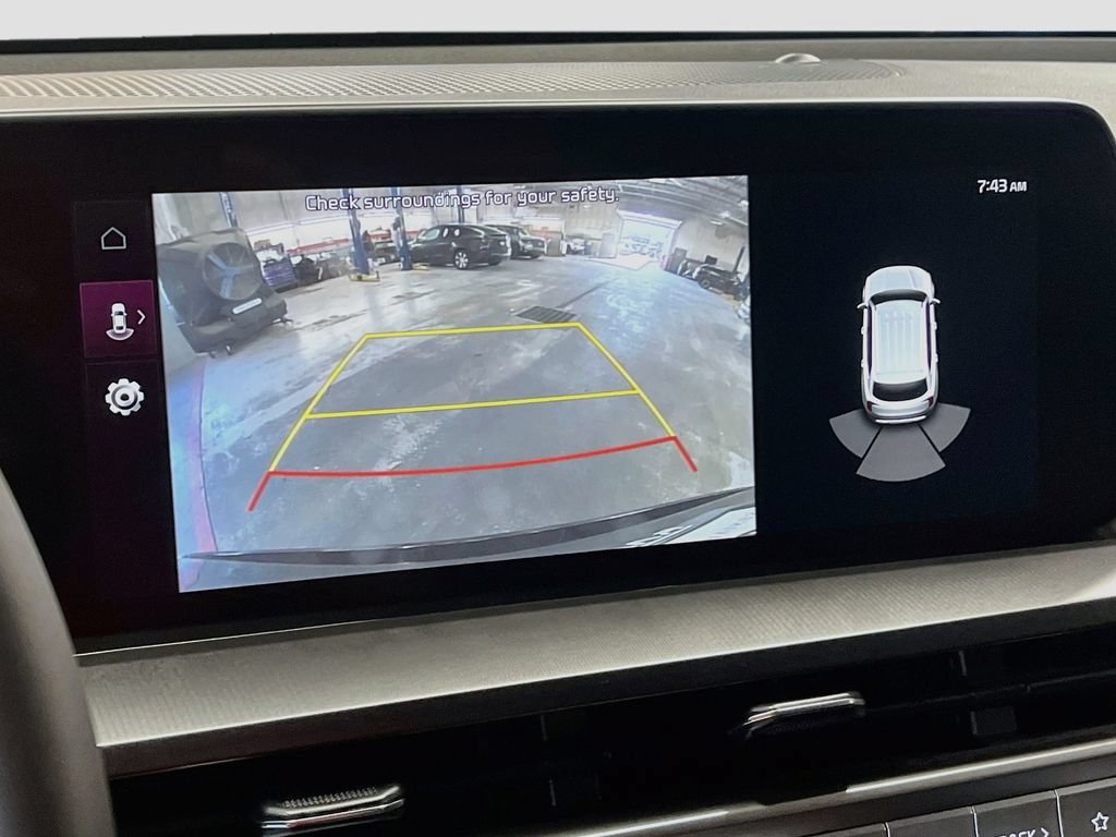 Used 2025 Kia Telluride S AWD/4WD image 14