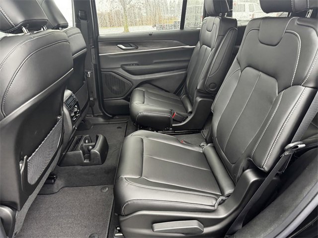 New 2025 Jeep Grand Cherokee L Limited w/ Luxury Tech Group II image 21